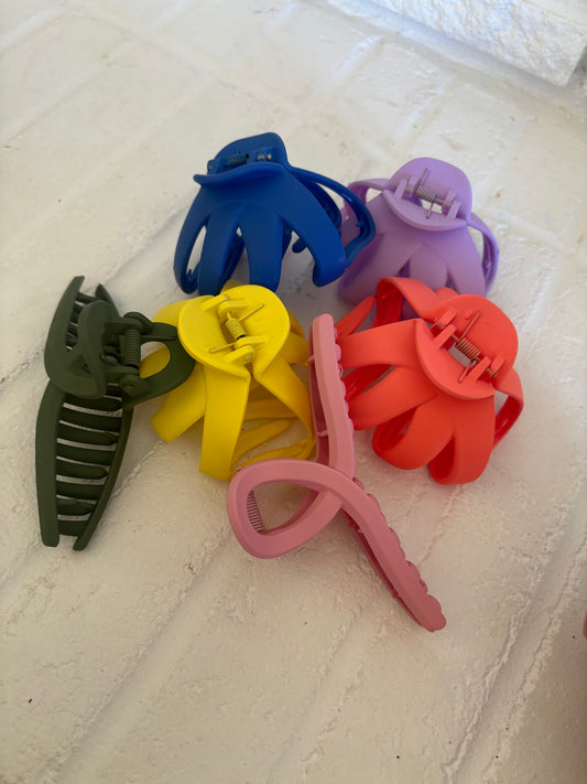 Claw clips