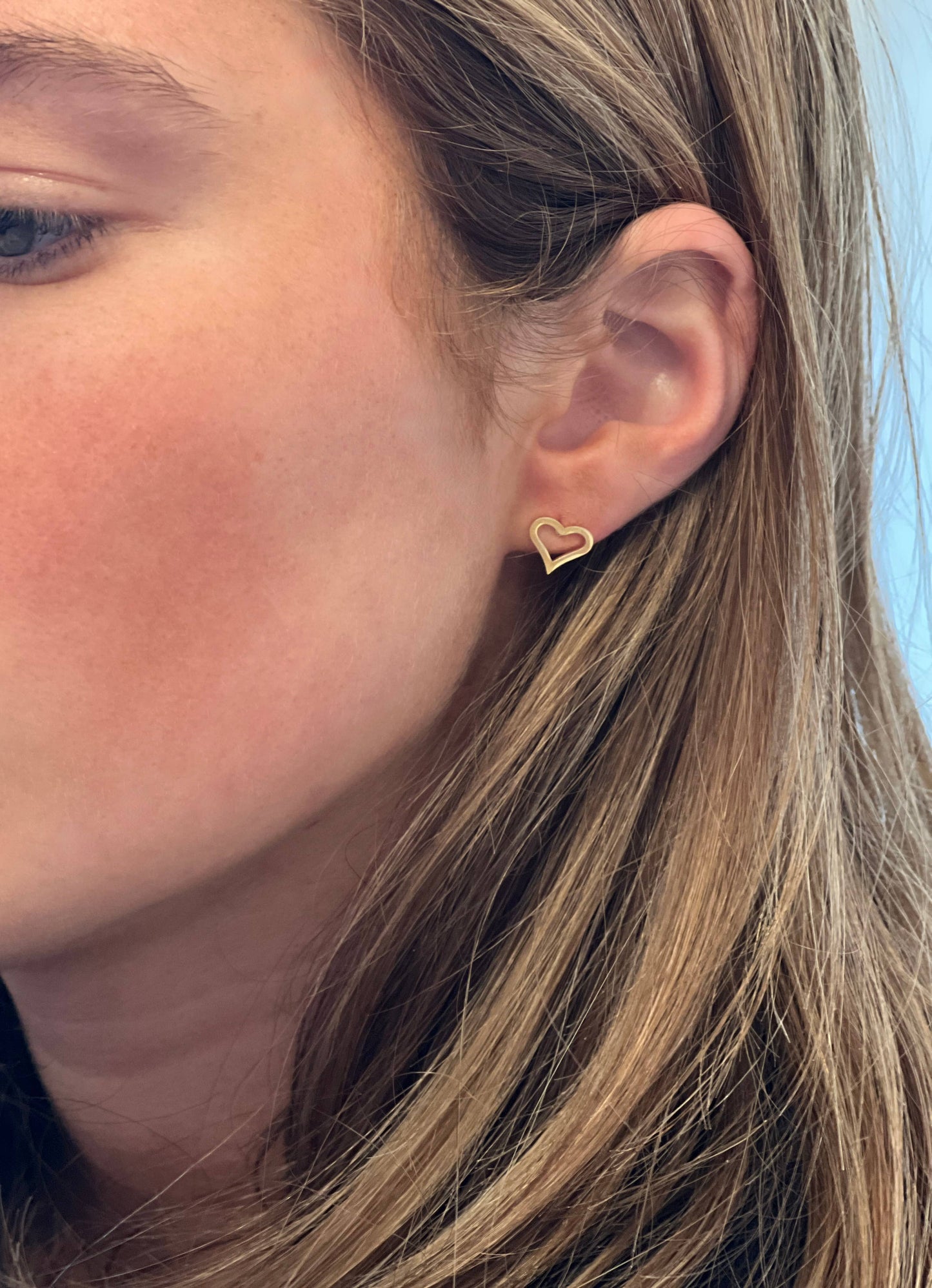 Heart Gold Stud Earrings